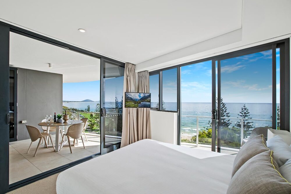1200-2bed-premium-ocean-view-mooloolaba-accommodation5